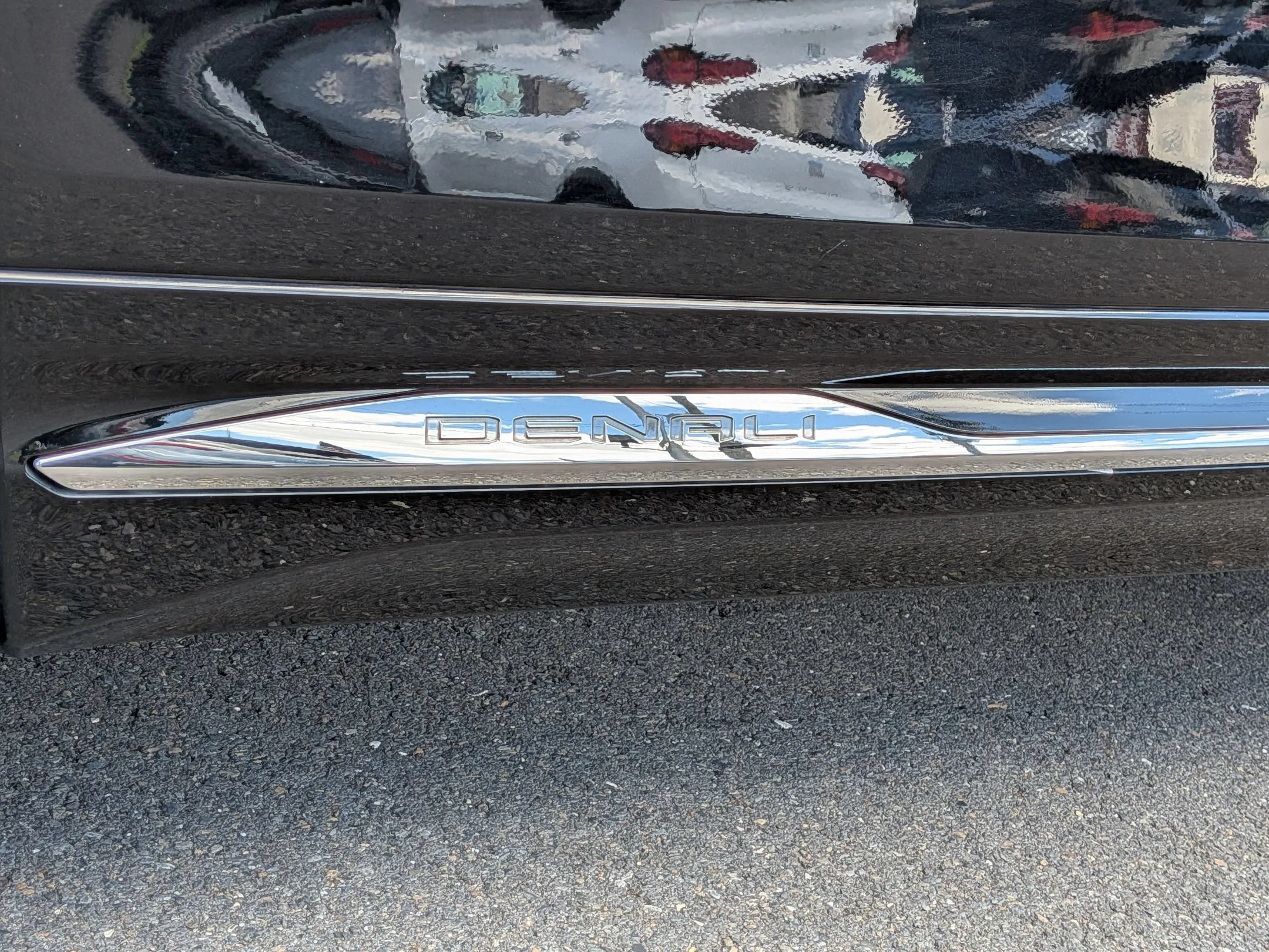 Used 2024 Ebony Twilight Metallic GMC Denali image 31