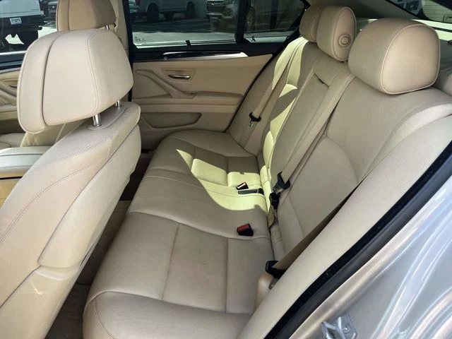 Used 2015 Beige BMW 528i xDrive image 13
