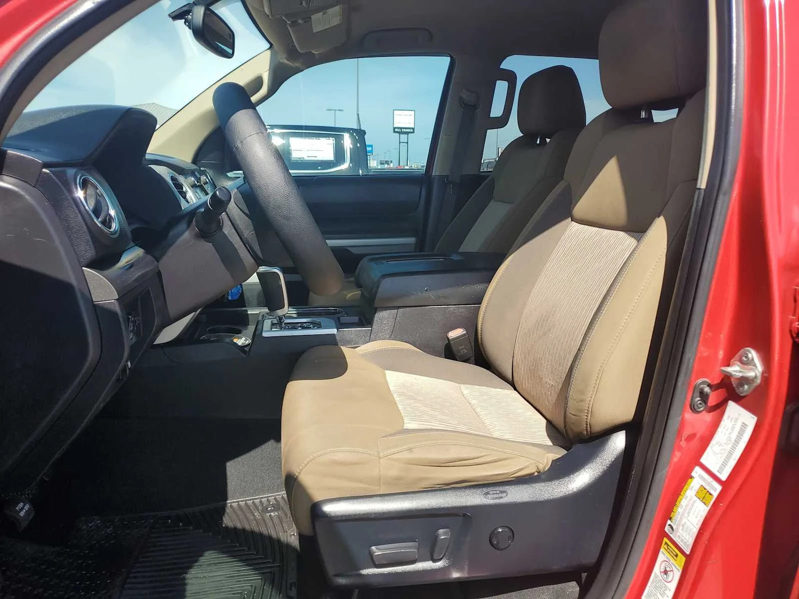 Used 2016  Toyota SR5 image 13