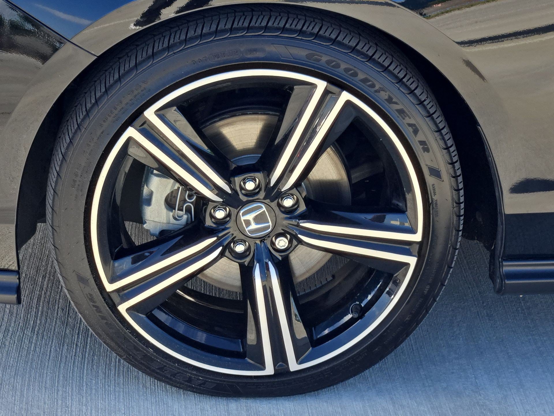 Certified Used 2025 Black Honda Sport image 7