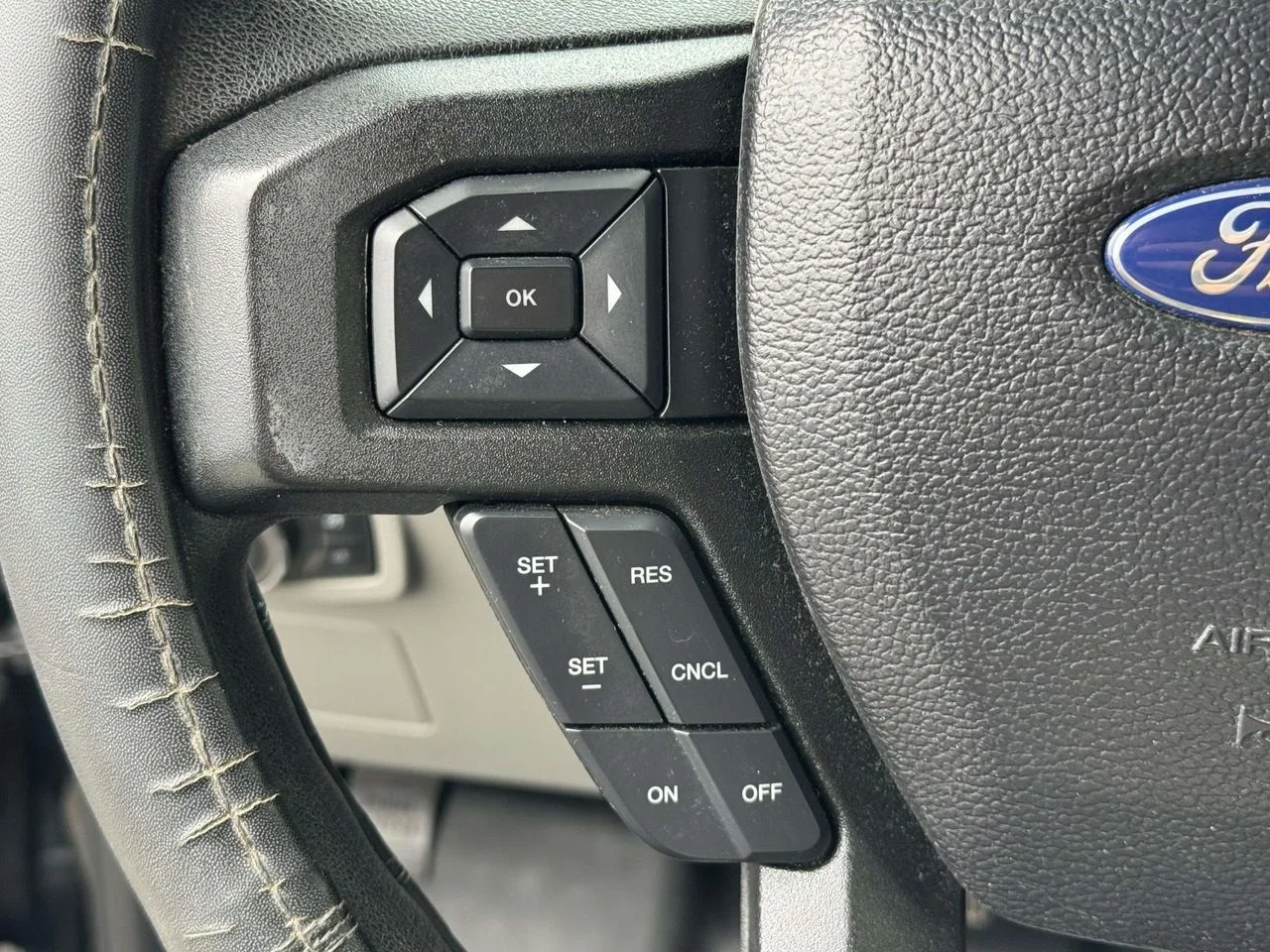 Used 2017 Shadow Black Ford XL image 21