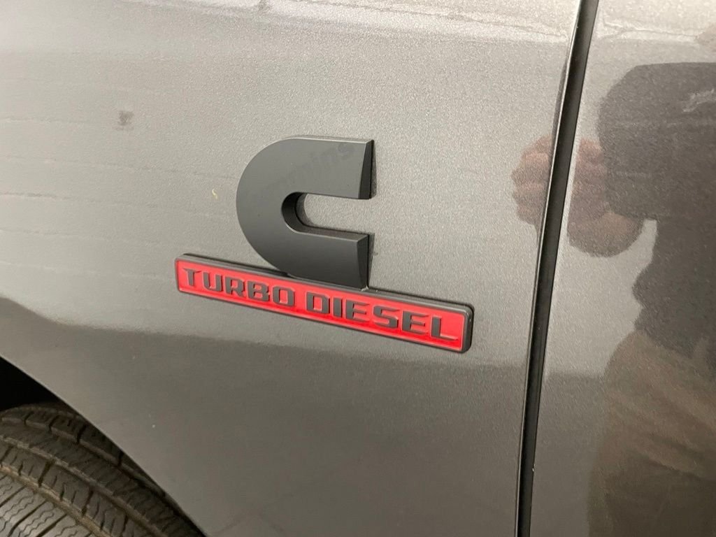 New 2026 Granite Crystal Metallic Clear-Coat Exterior Paint RAM Laramie DRW image 13