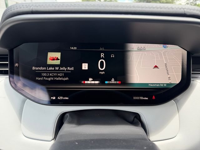 New 2026 Borasco Grey Land Rover SE image 14