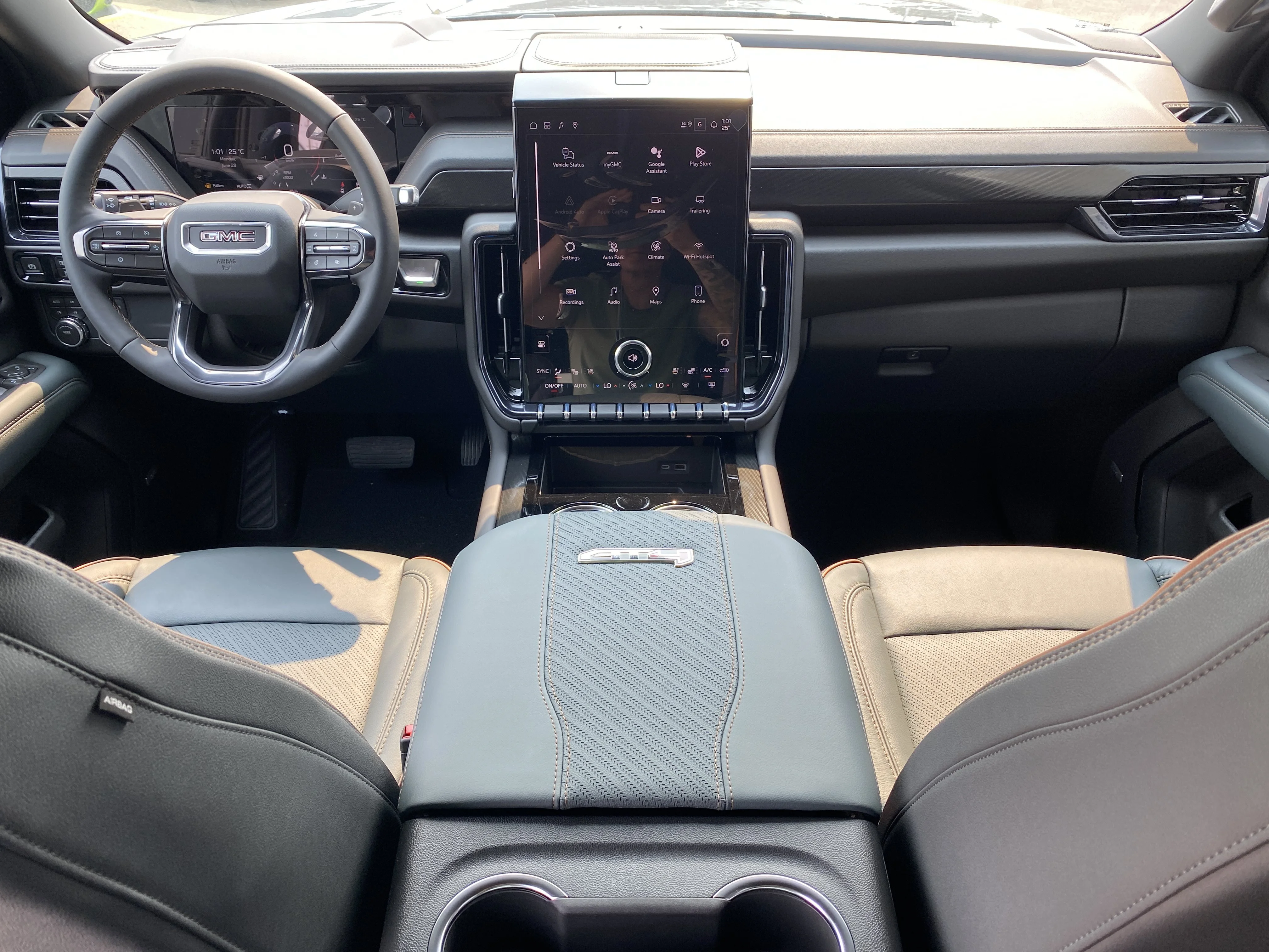 New 2026 ONYX BLACK GMC AT4 image 15