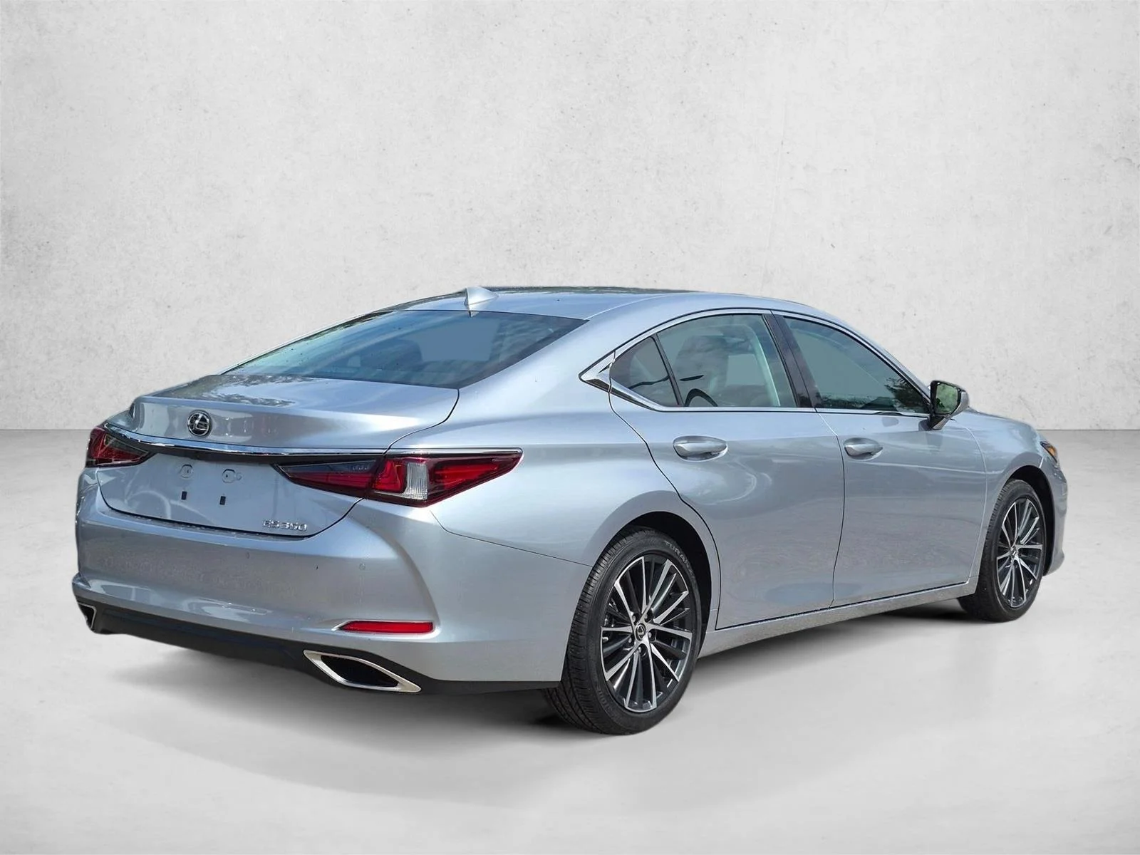Certified Used 2025 Iridium Lexus  image 5