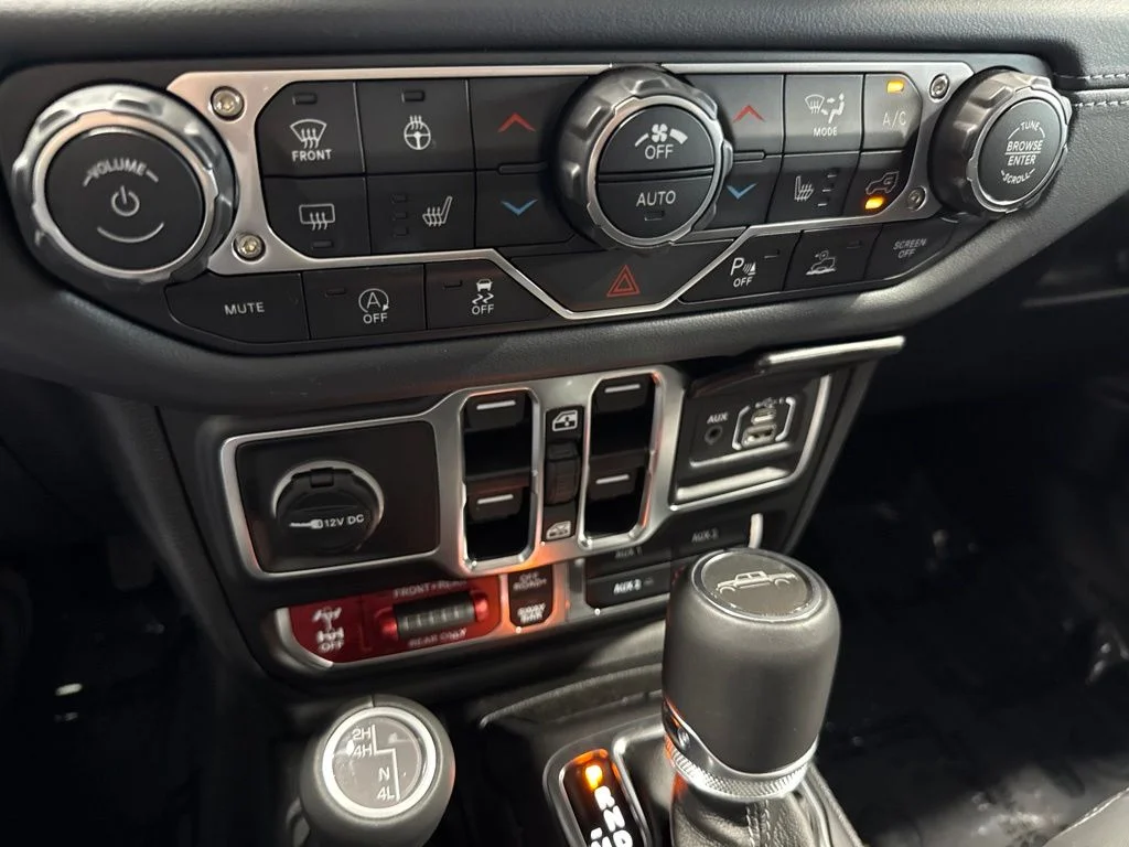 Used 2025 Black Jeep Rubicon image 24