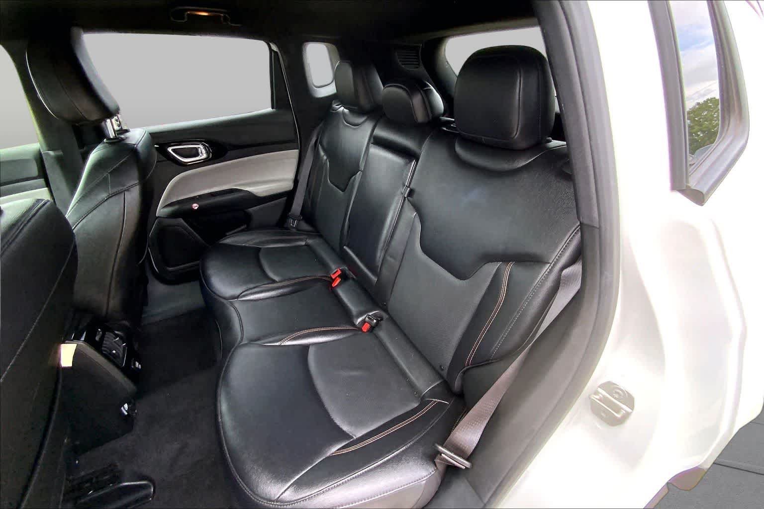 Used 2023 Bright White Clearcoat Jeep Limited image 20