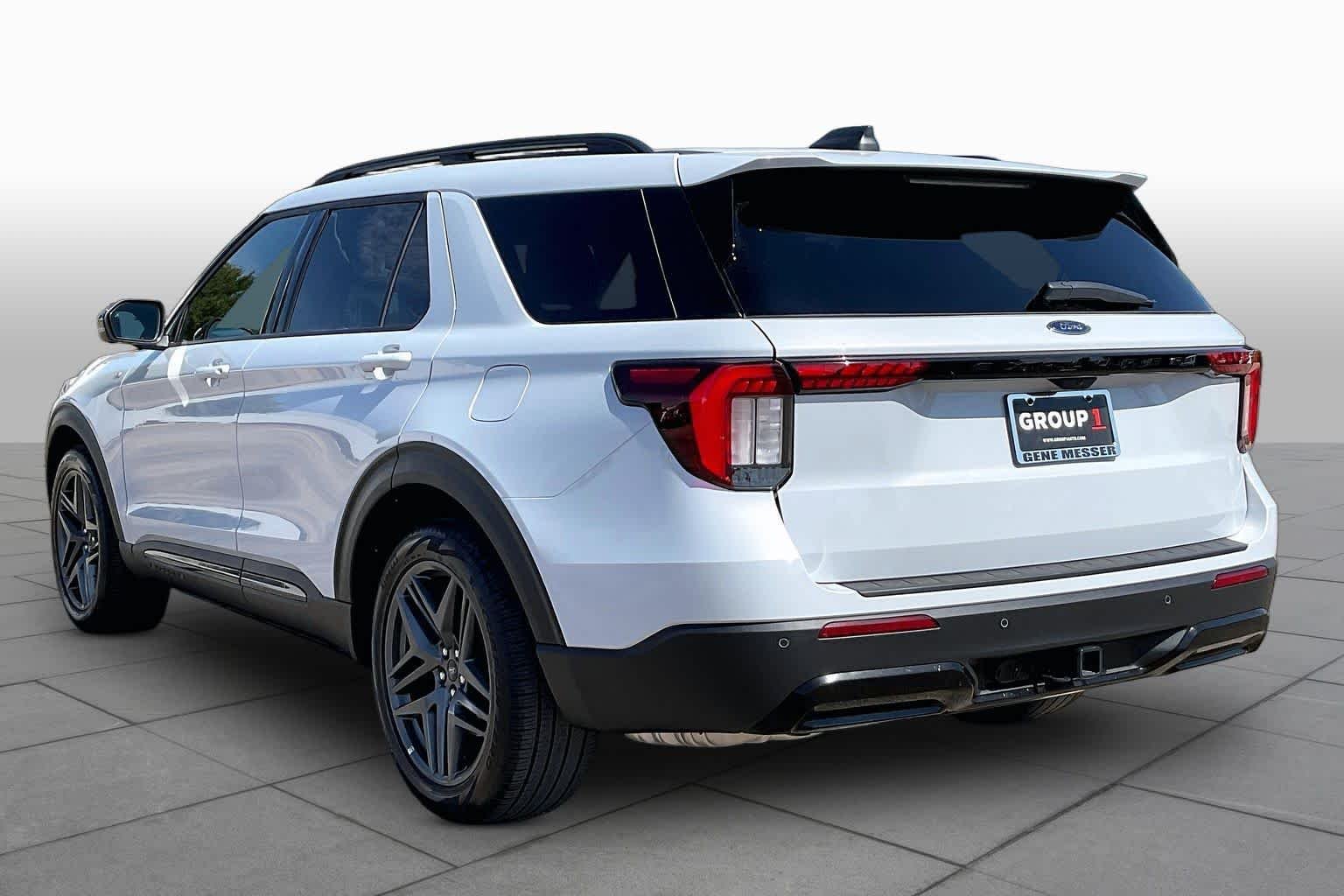 Used 2026 Space Gray Ford ST-Line image 11