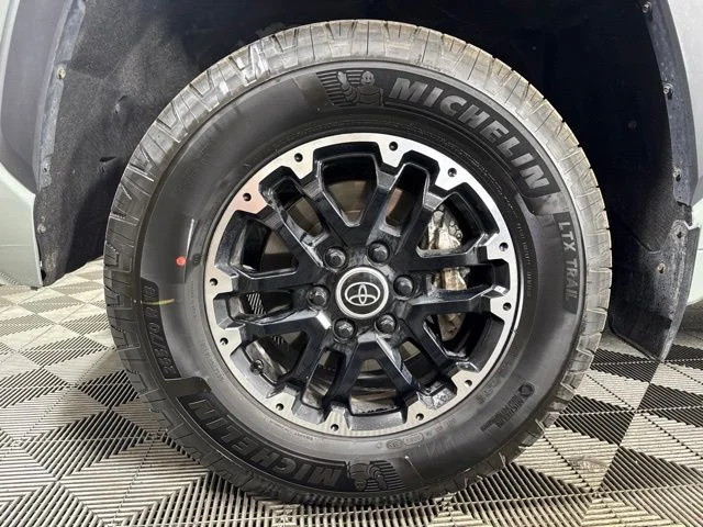 Used 2022 Lunar Toyota SR5 image 10