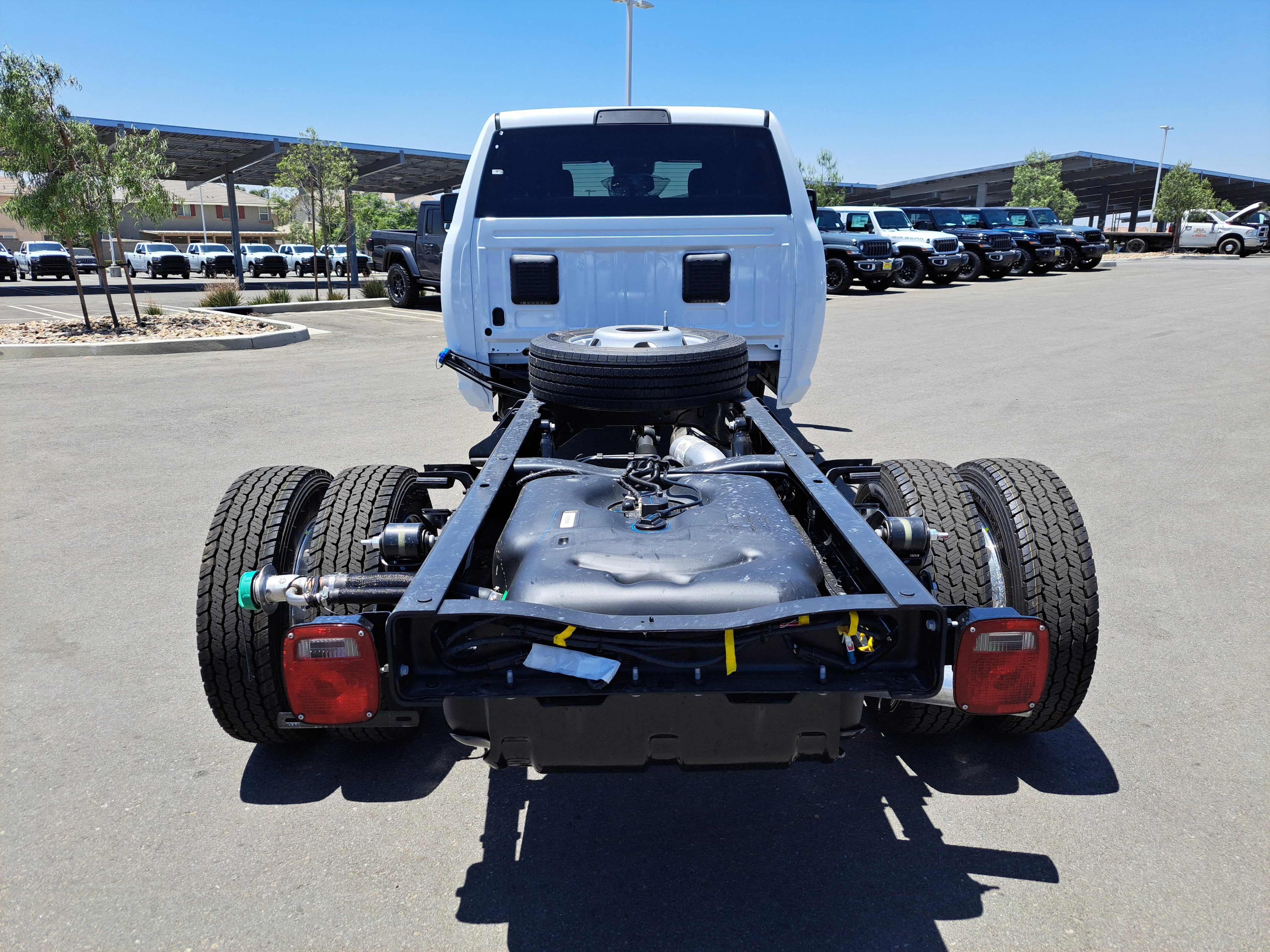 New 2025 Bright White Clearcoat RAM Tradesman image 4