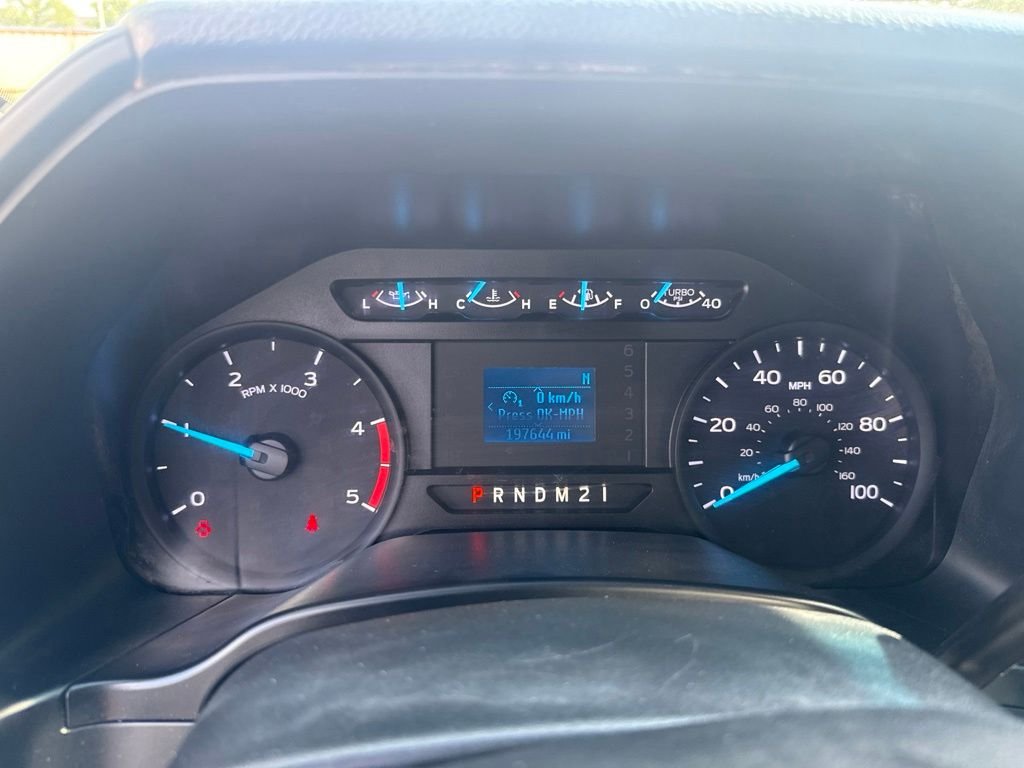 Used 2019 Oxford White Ford XL image 22