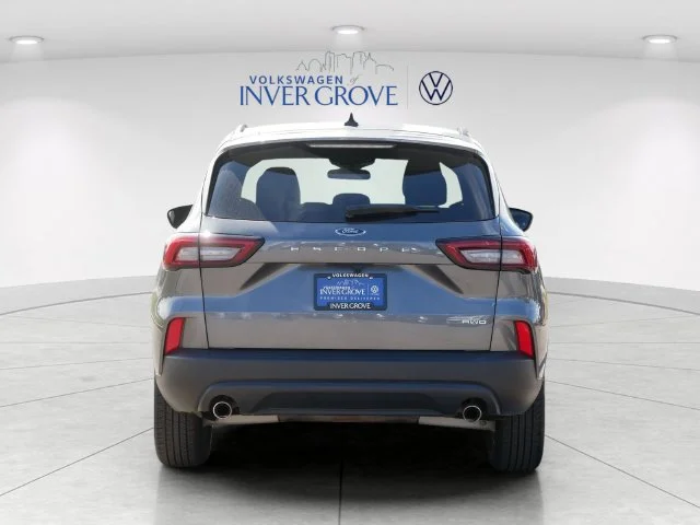 Used 2025 Gray Ford ST-Line Select image 6