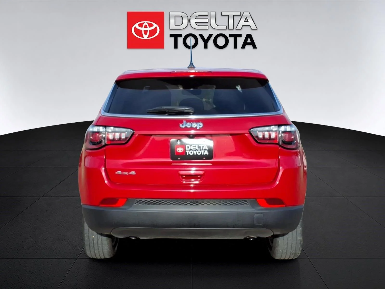 Used 2023 Redline Pearlcoat Jeep Sport image 4