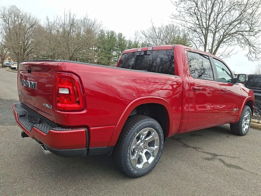 New 2026 Molten Red Pearl-Coat Exterior Paint RAM Big Horn/Lone Star image 4