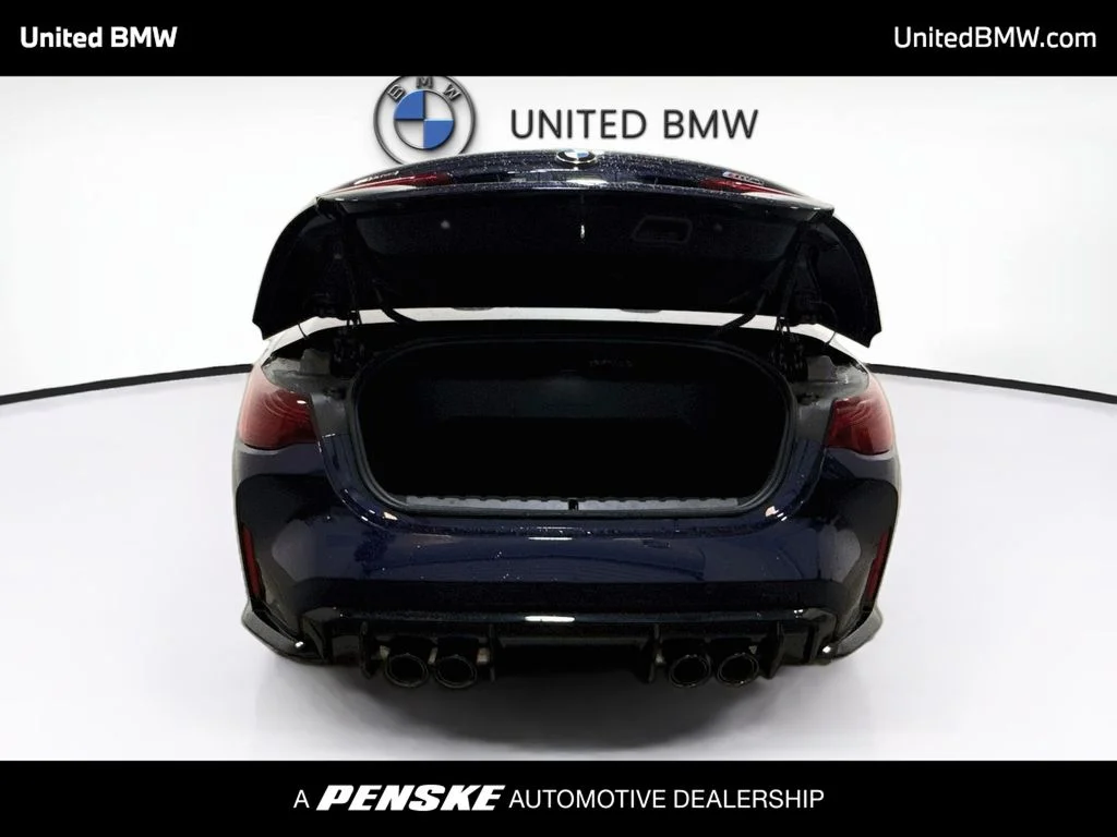 New 2027 Tanzanite Blue II Metallic BMW Competition image 13