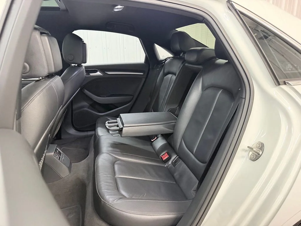 Used 2019 White Audi 2.0T Premium image 31