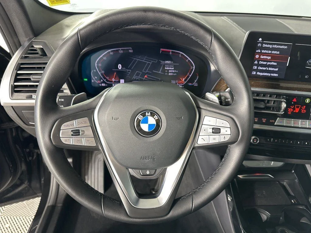 Used 2024 Jet Black BMW xDrive30i image 15