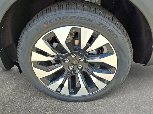 New 2026 Space White Metallic Ford Platinum image 6