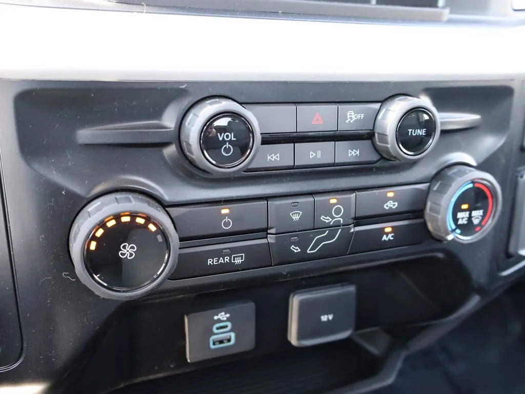 New 2026 Oxford White Ford F-350® XLT image 28