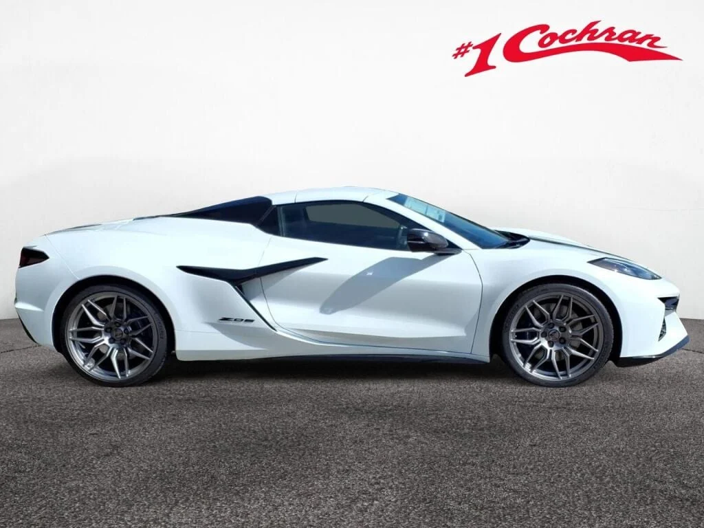 New 2027 Arctic White Chevrolet 3LZ image 2