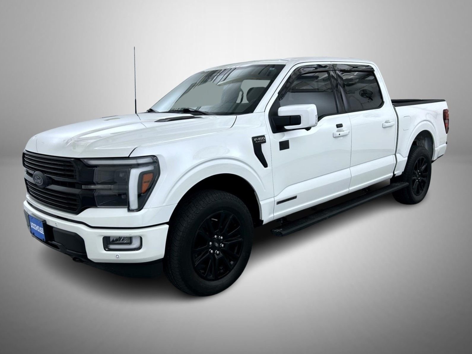 Used 2025 White Ford Platinum image 1