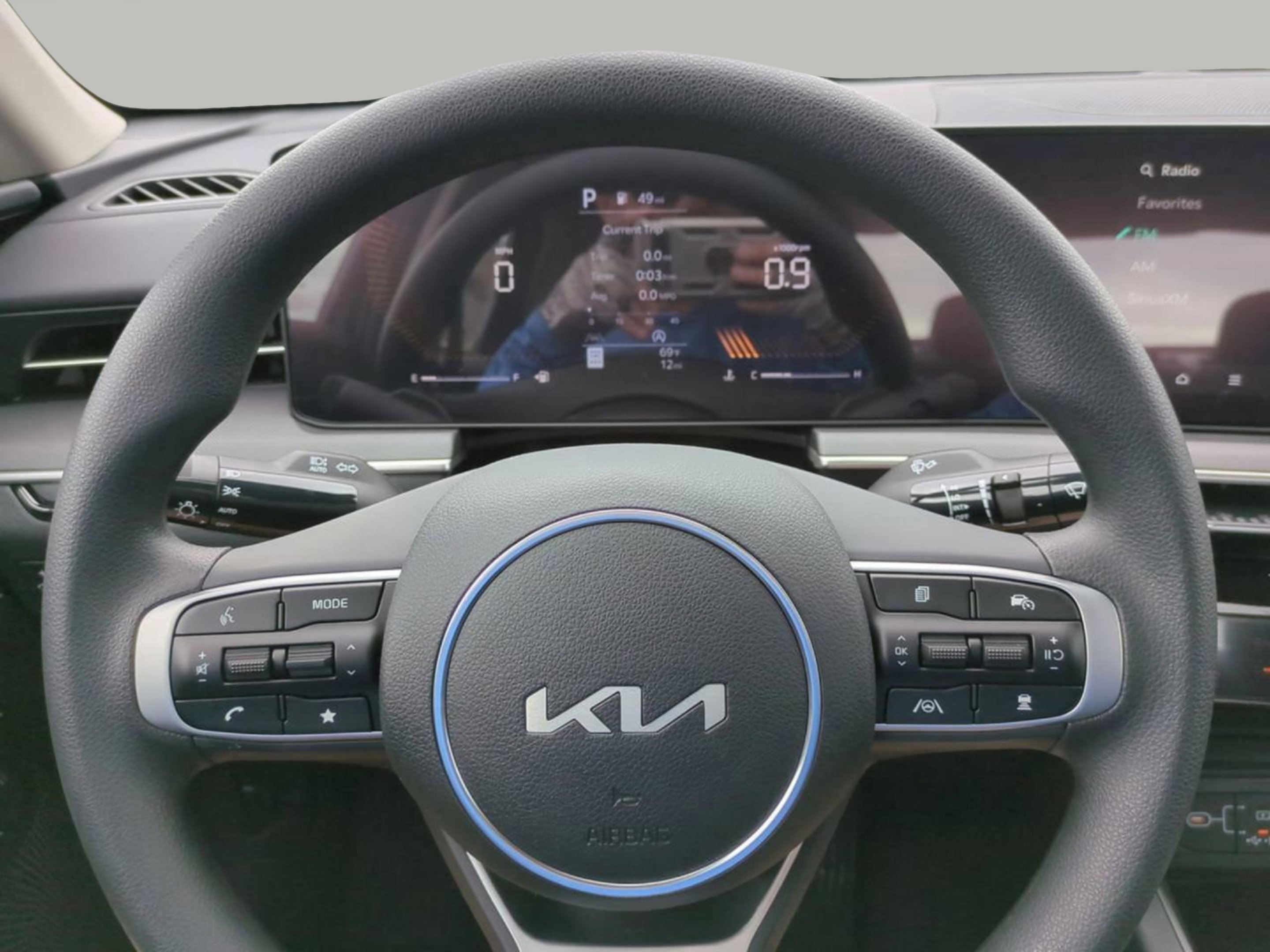 New 2026 Snow White Pearl Kia LXS FWD image 22