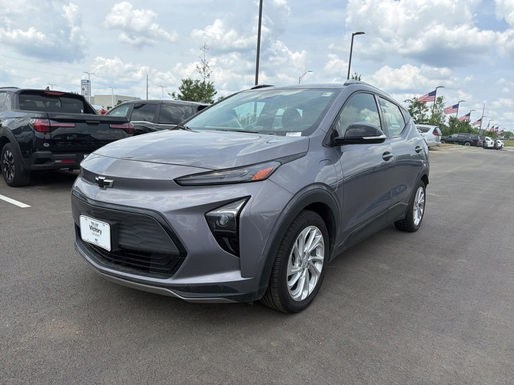 2023 Chevrolet Bolt EUV LT's photo