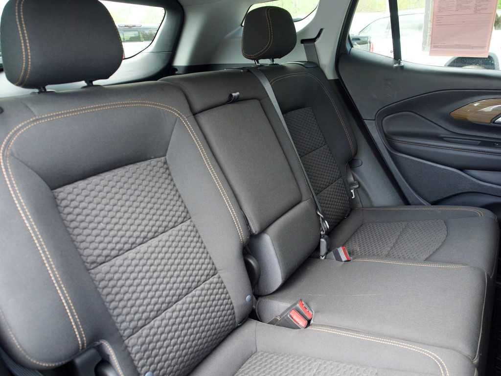 Used 2021 Satin Steel Metallic GMC SLE image 26