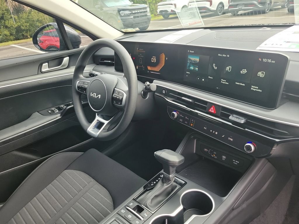 New 2026 Interstellar Gray Kia LXS image 8