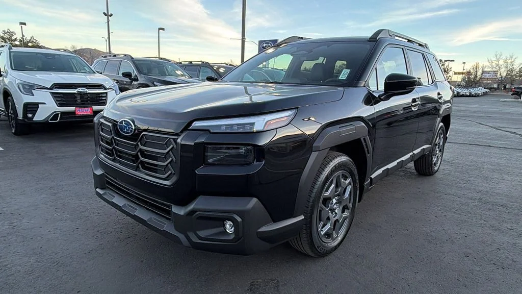 New 2026 CRYSTAL BLACK SILICA Subaru Premium image 7