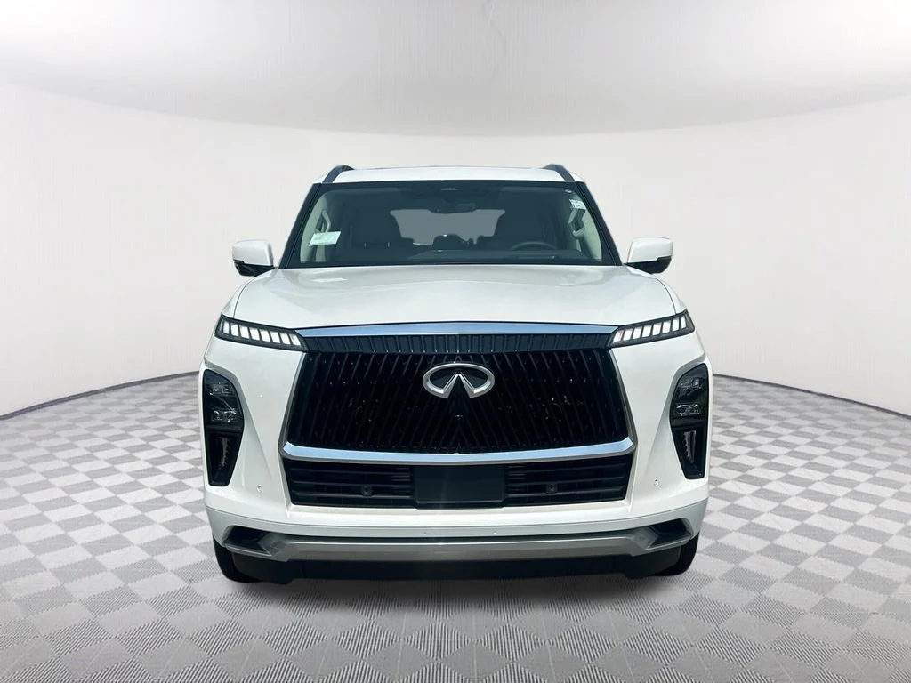New 2027 RADIANT WHITE INFINITI Luxe 4WD image 2