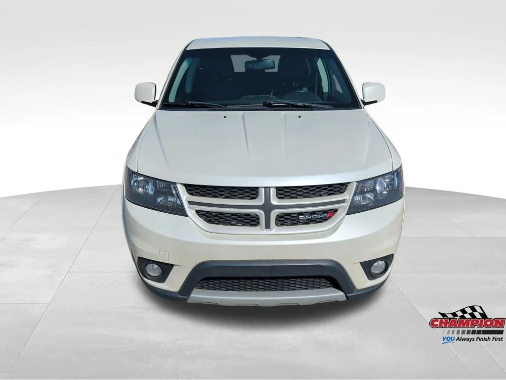 Used 2014 White Dodge R/T image 9