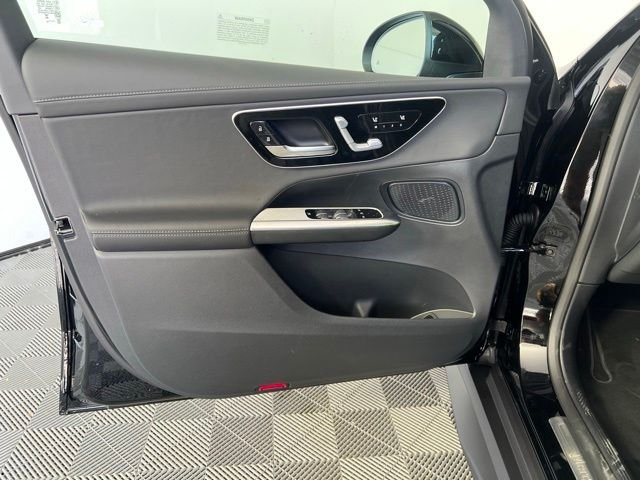 New 2026 Black Mercedes-Benz GLC 300 image 17