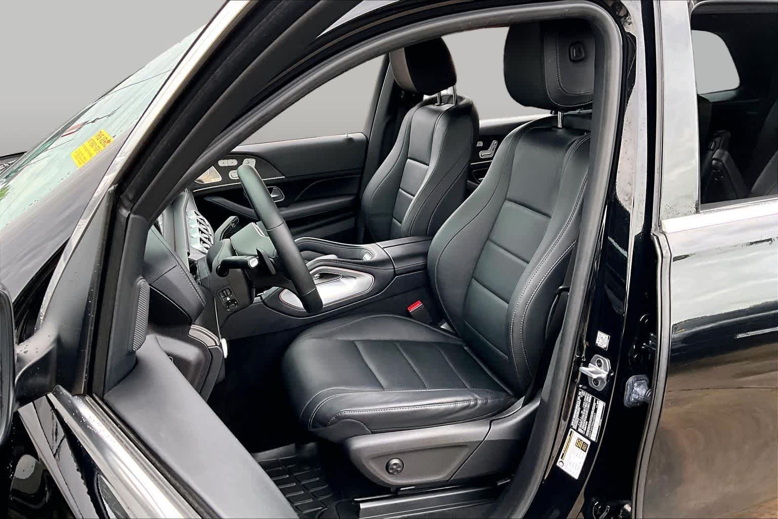Used 2022 Black Mercedes-Benz GLS 450 image 8