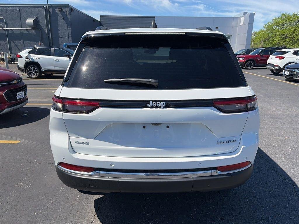 Used 2025 Bright White Clearcoat Jeep Limited image 8