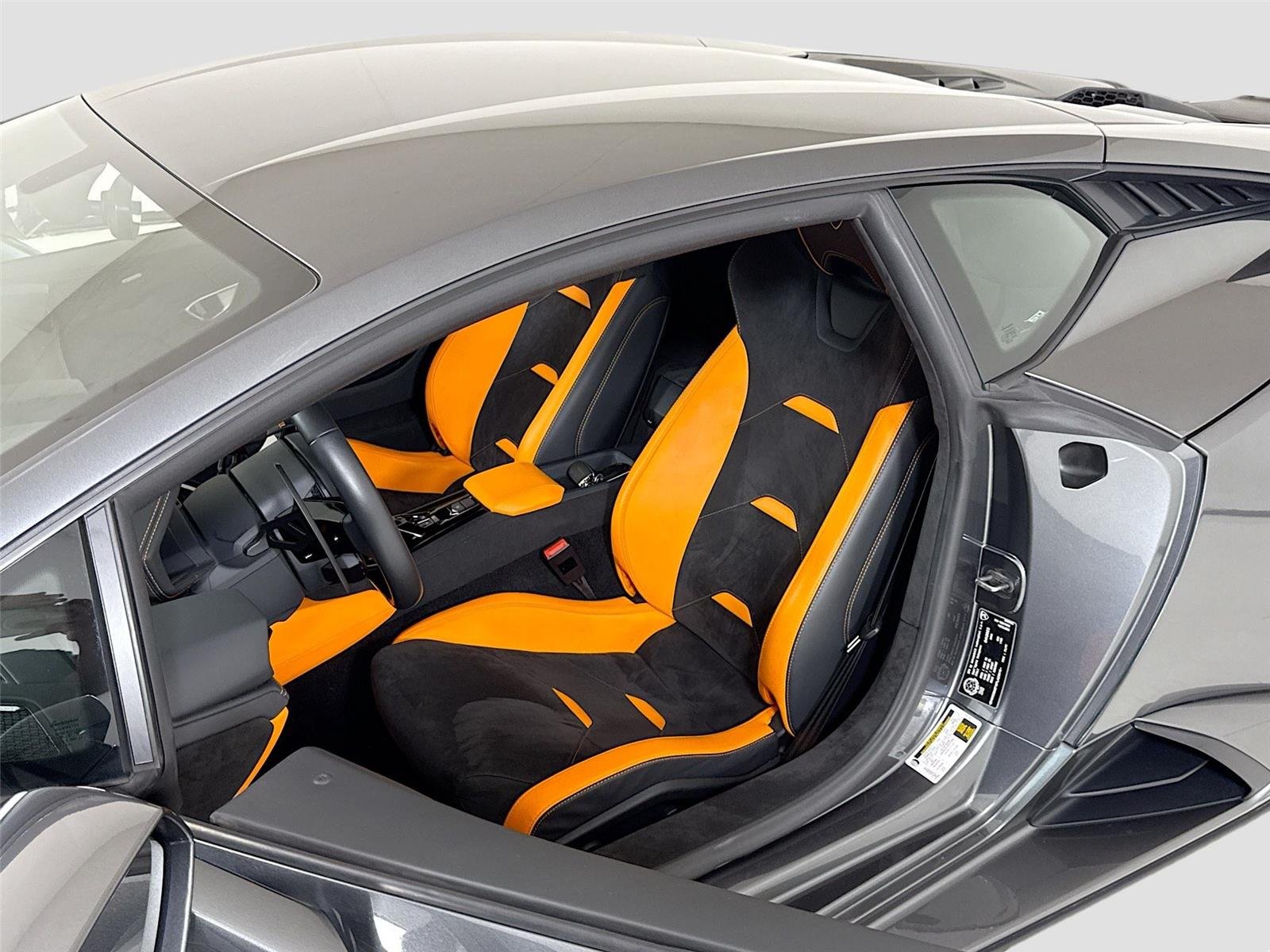 Used 2023 Grigio Lynx Lamborghini Tecnica | Front PPF | Functional Pkg image 14