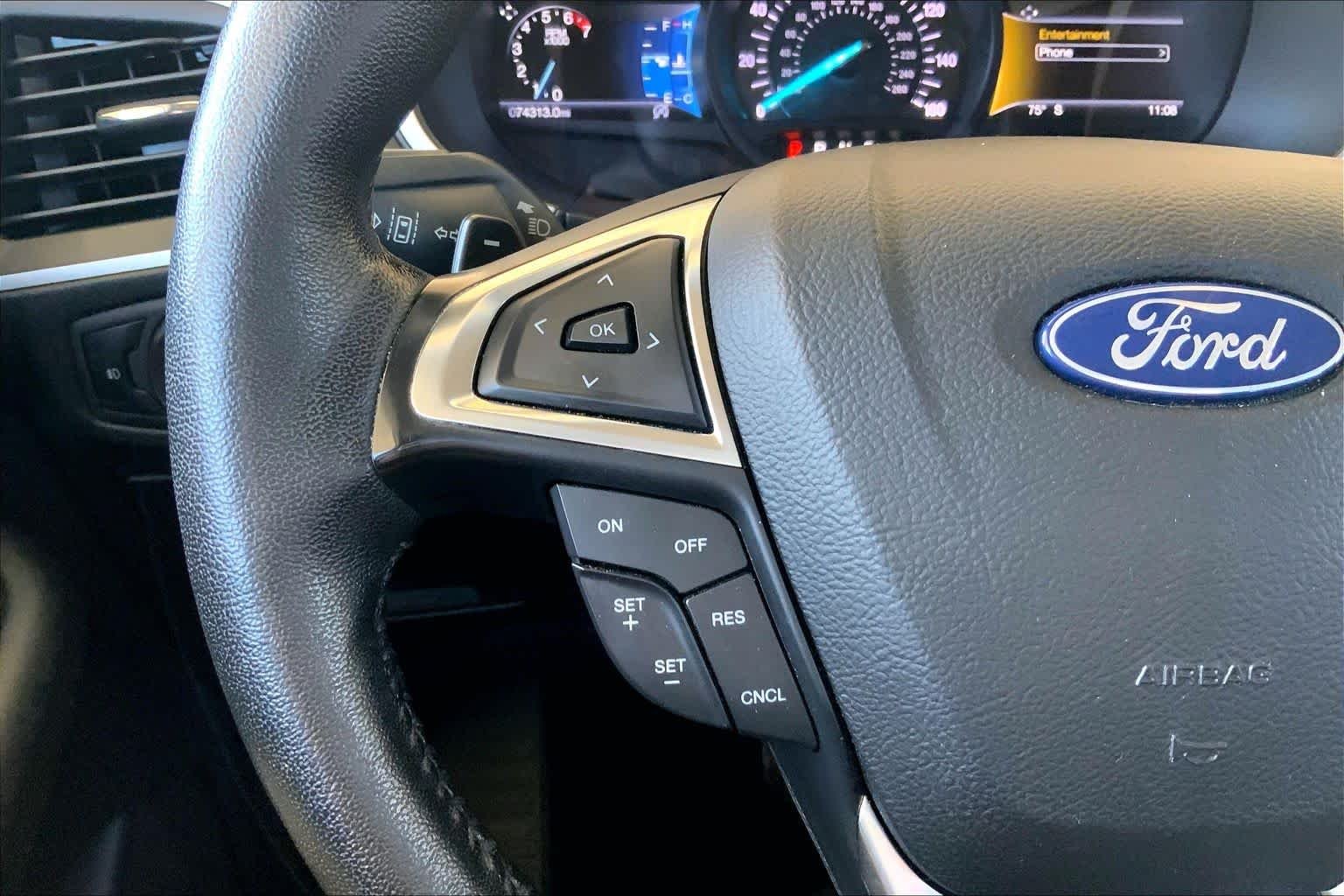 Used 2020 Rapid Red Metallic Tinted Clearcoat Ford SEL image 23