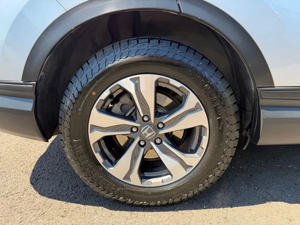 Used 2019 Lunar Silver Metallic Honda LX image 8