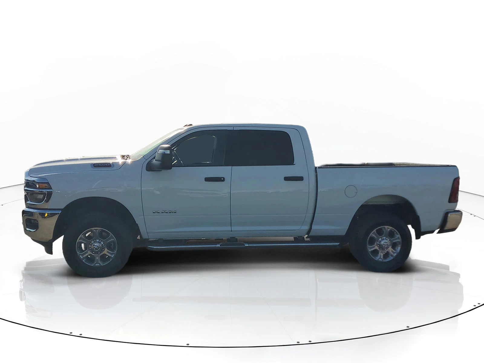 Certified Used 2025 White Ram Big Horn image 7