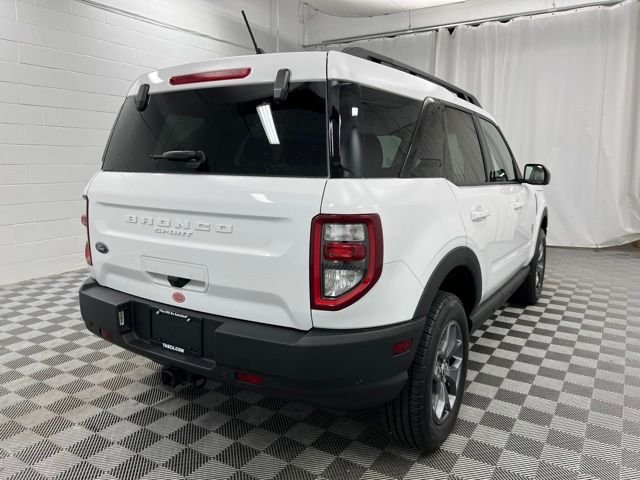 Used 2023 Oxford White Ford Badlands image 6