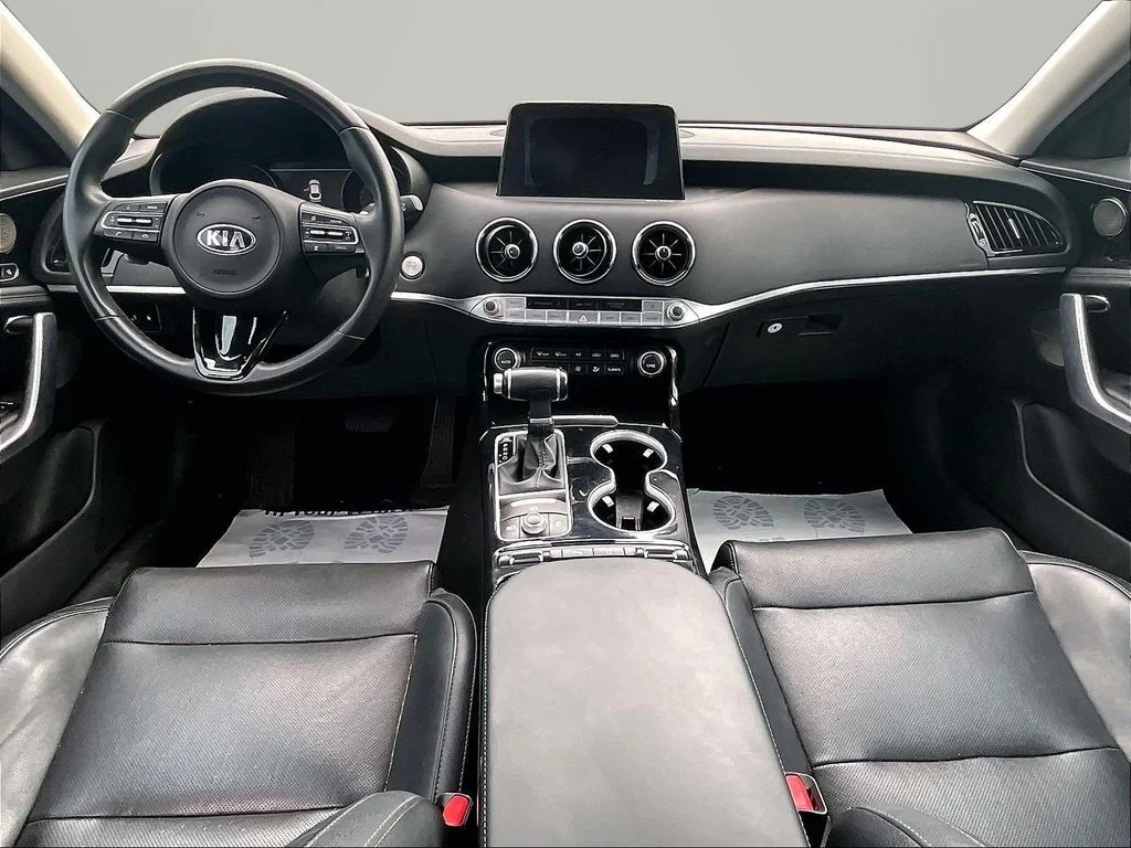 Used 2018 Black Kia Premium image 15