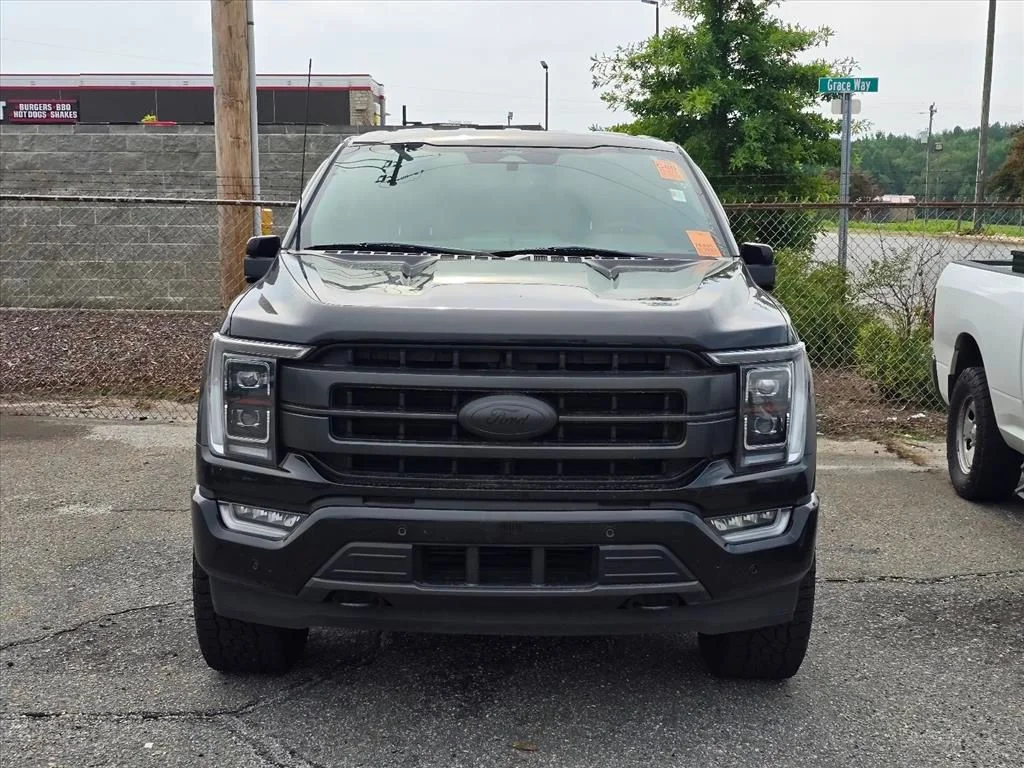 Used 2022 Black Ford Lariat image 8