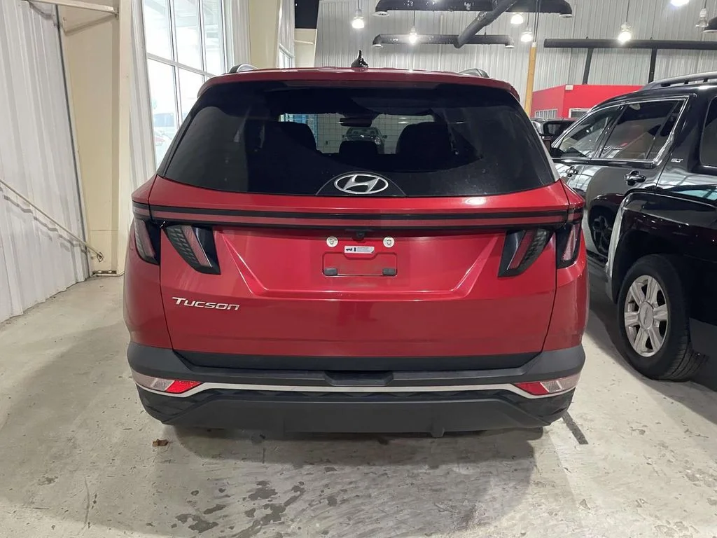 Used 2022 Red Hyundai SEL image 5