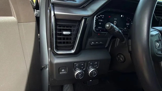 Used 2024 Silver GMC Denali Ultimate image 22