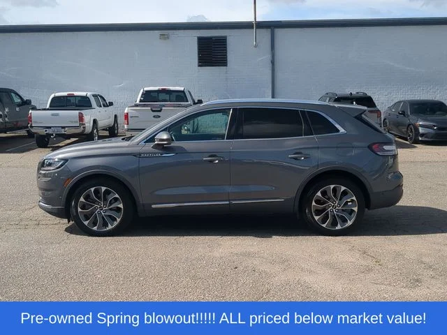 Used 2022 Gray Lincoln Reserve image 10