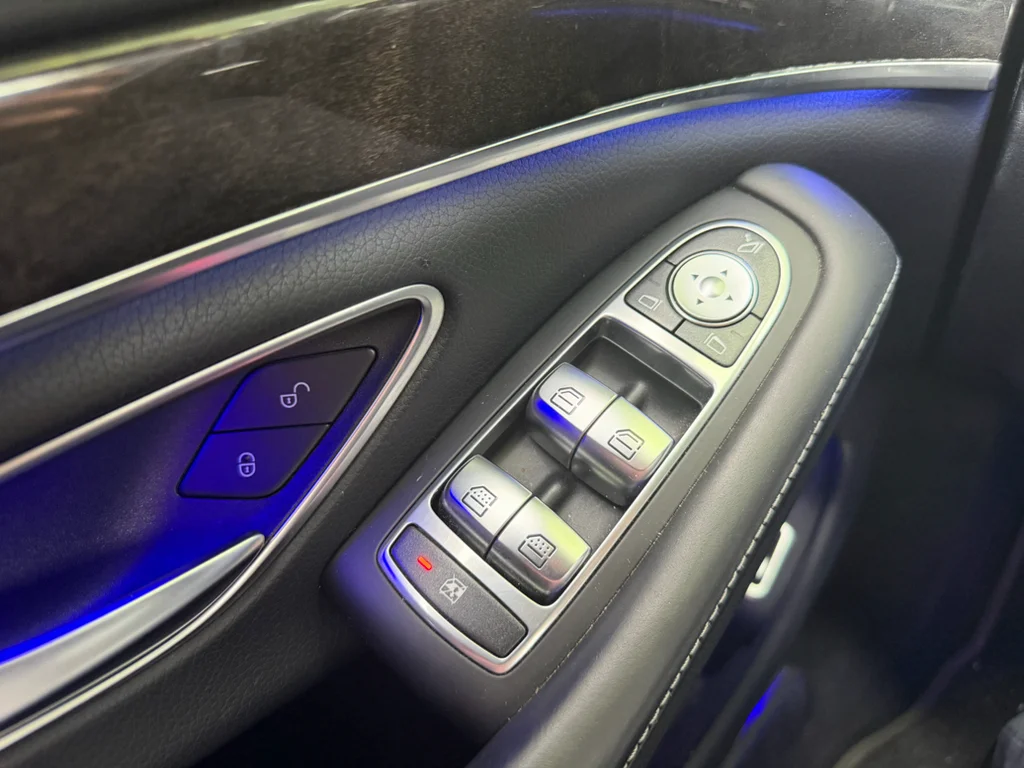 Used 2019 Iridium Silver Metallic Mercedes-Benz S560 4MATIC® image 25