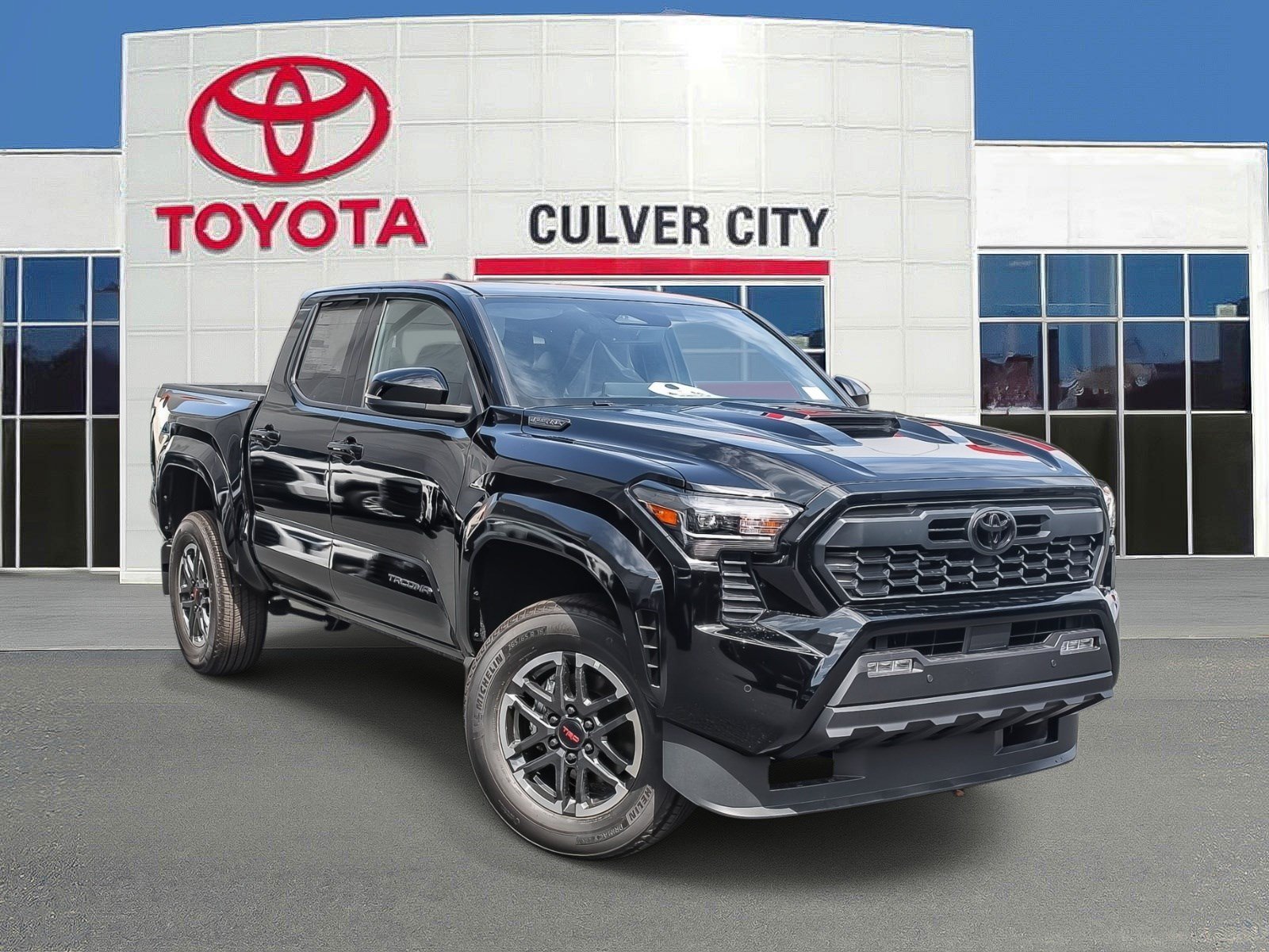 2026 Toyota Tacoma i-FORCE MAX Tacoma TRD Sport