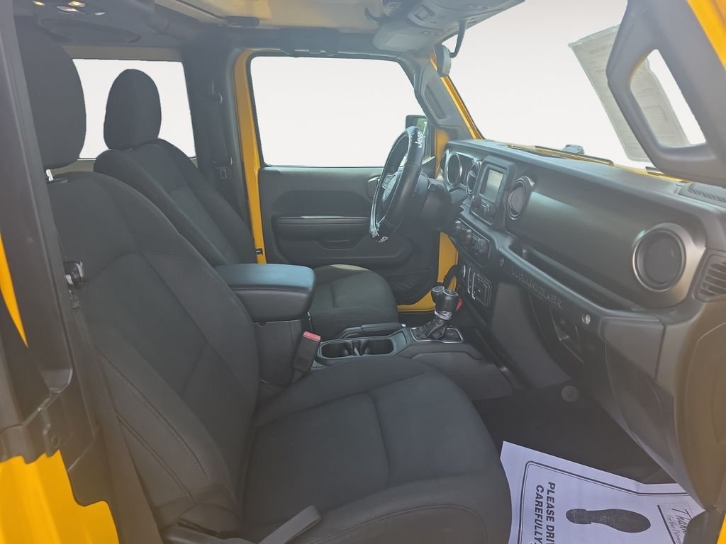 Used 2019 Yellow Jeep Sport S image 15