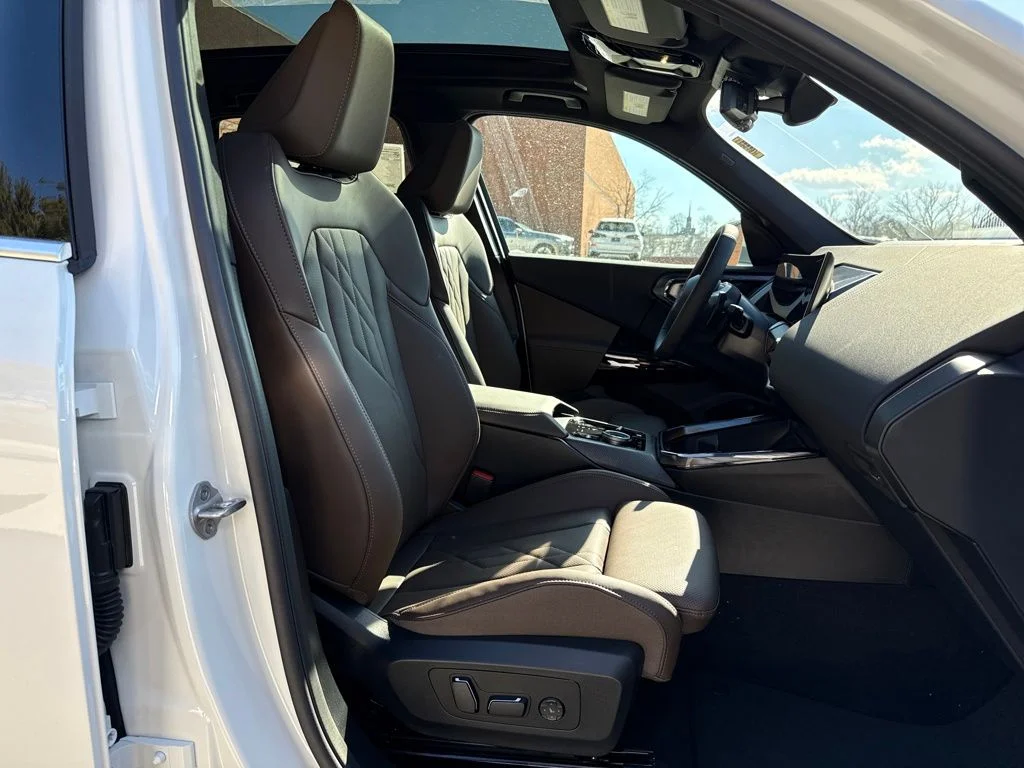 New 2026 White BMW 30 xDrive image 26