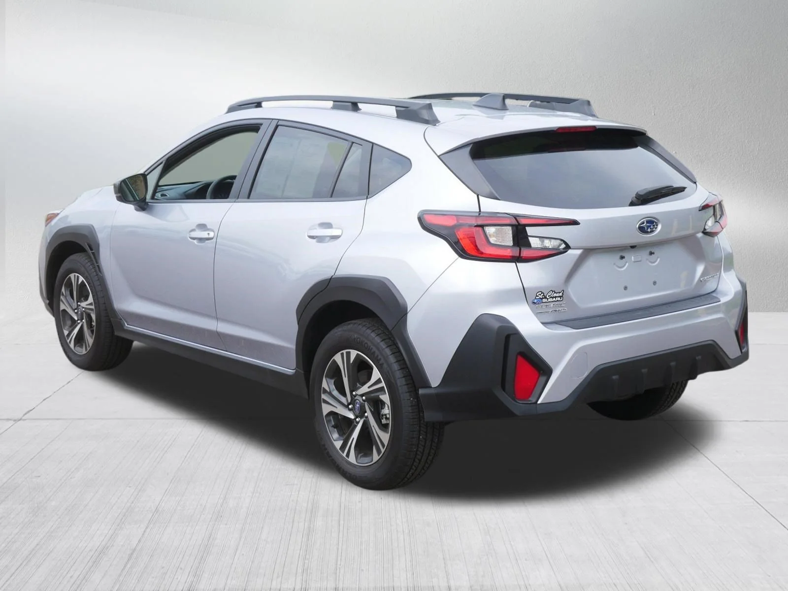 Used 2024 Ice Silver Metallic Subaru Premium image 5